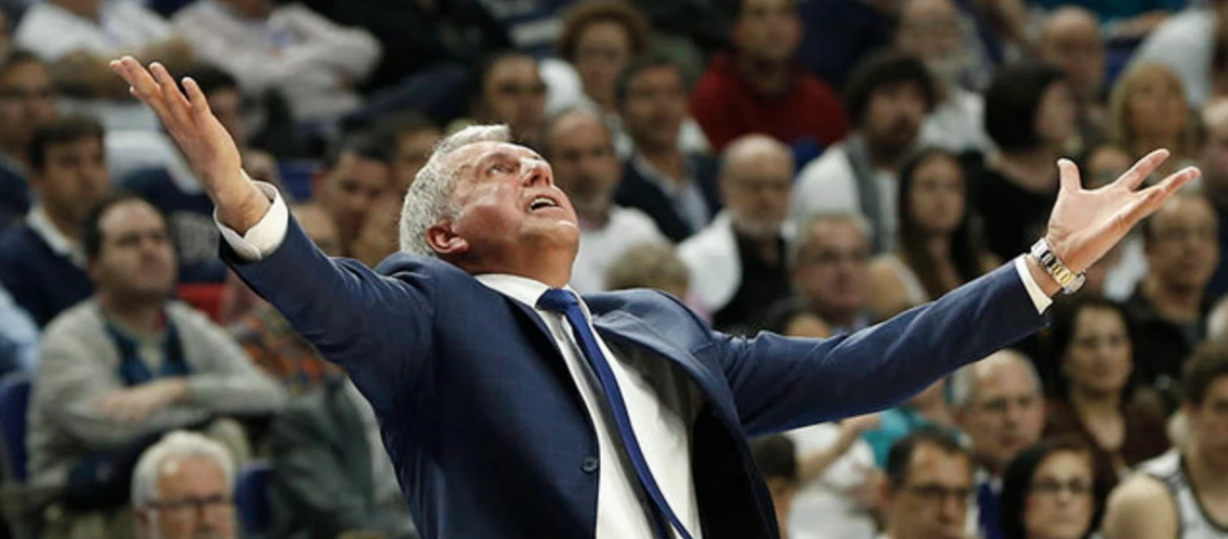 Το «έκαψε» ο Ζ. Ομπράντοβιτς: Πίνει μπύρες και τραγουδάει συνθήματα της Παρτιζάν (βίντεο)